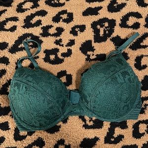 Bombshell plunge bra